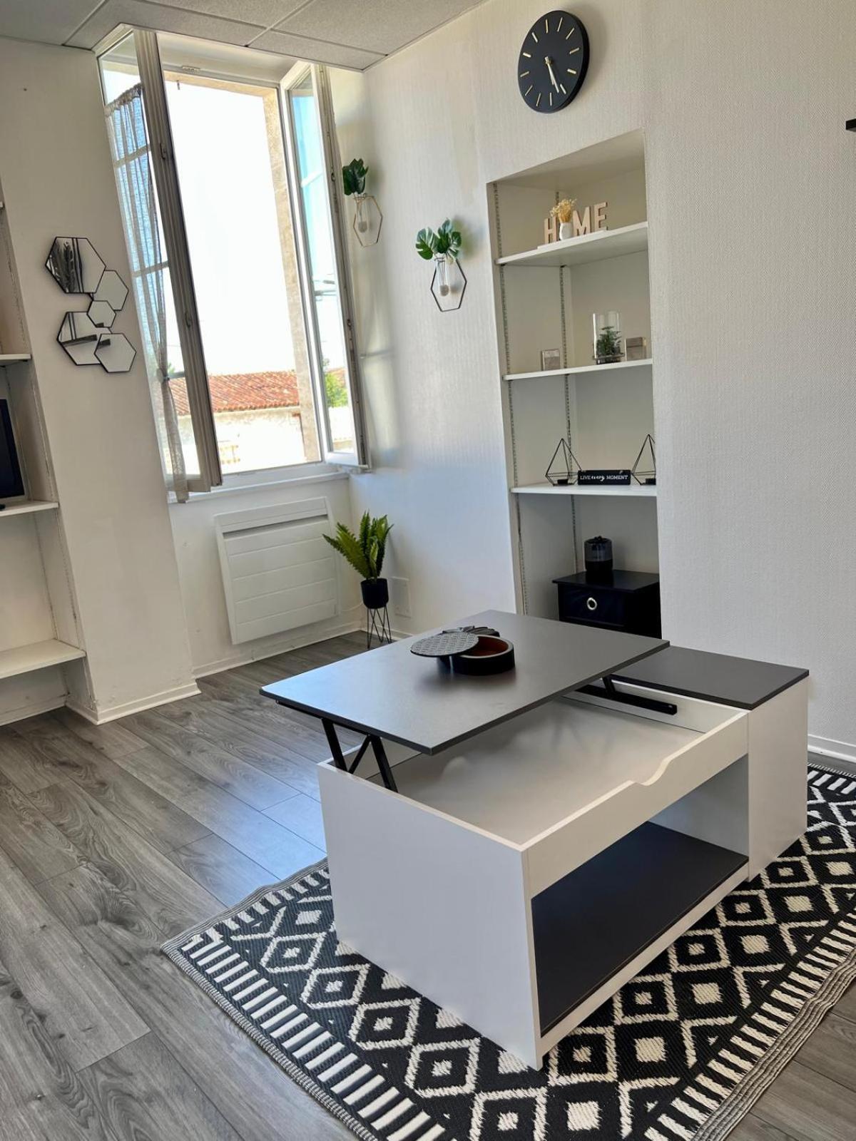 Myvi Cognac Apartment Luaran gambar